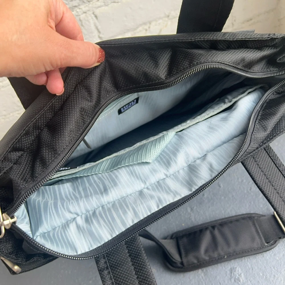 Ricardo Black Thermal Insulated LunchTravel Tote Laptop Bag